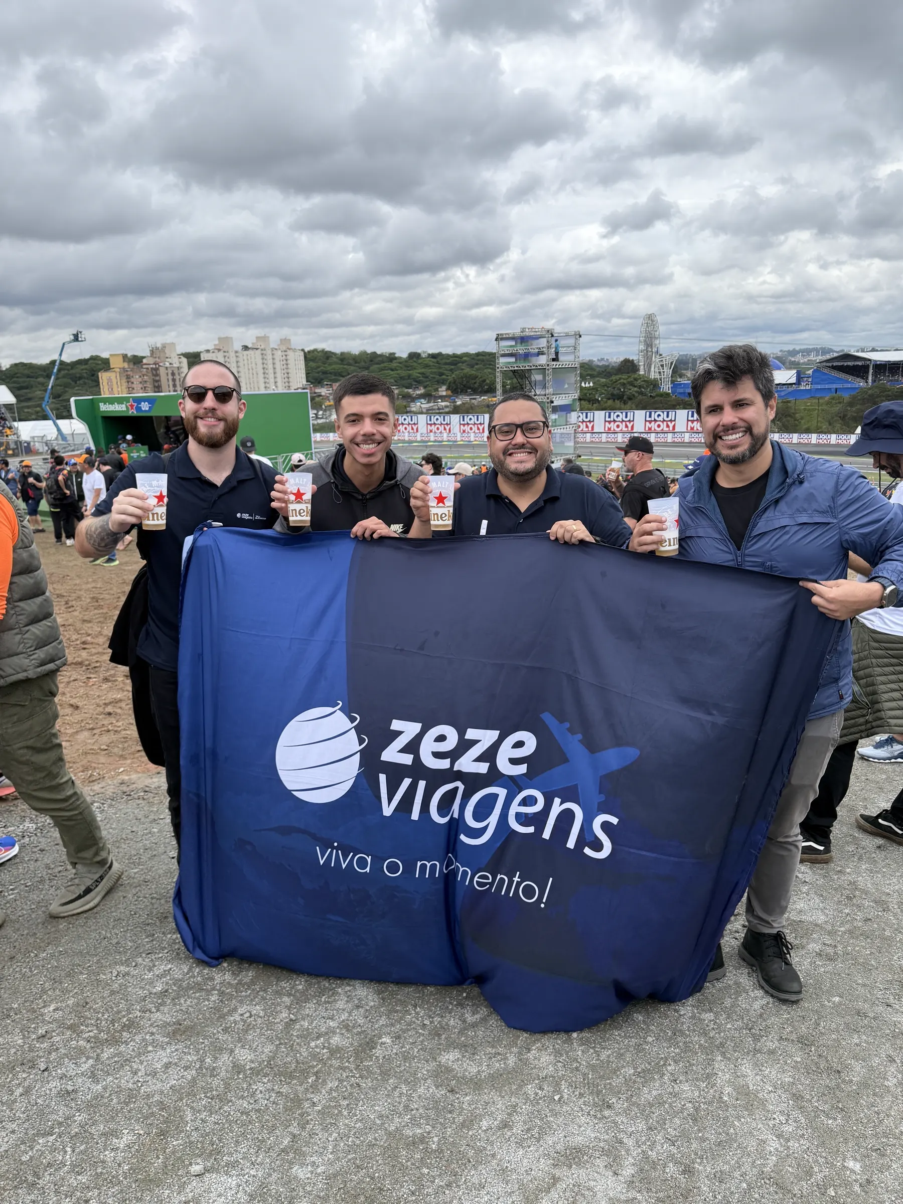 Clientes ZV no autódromo